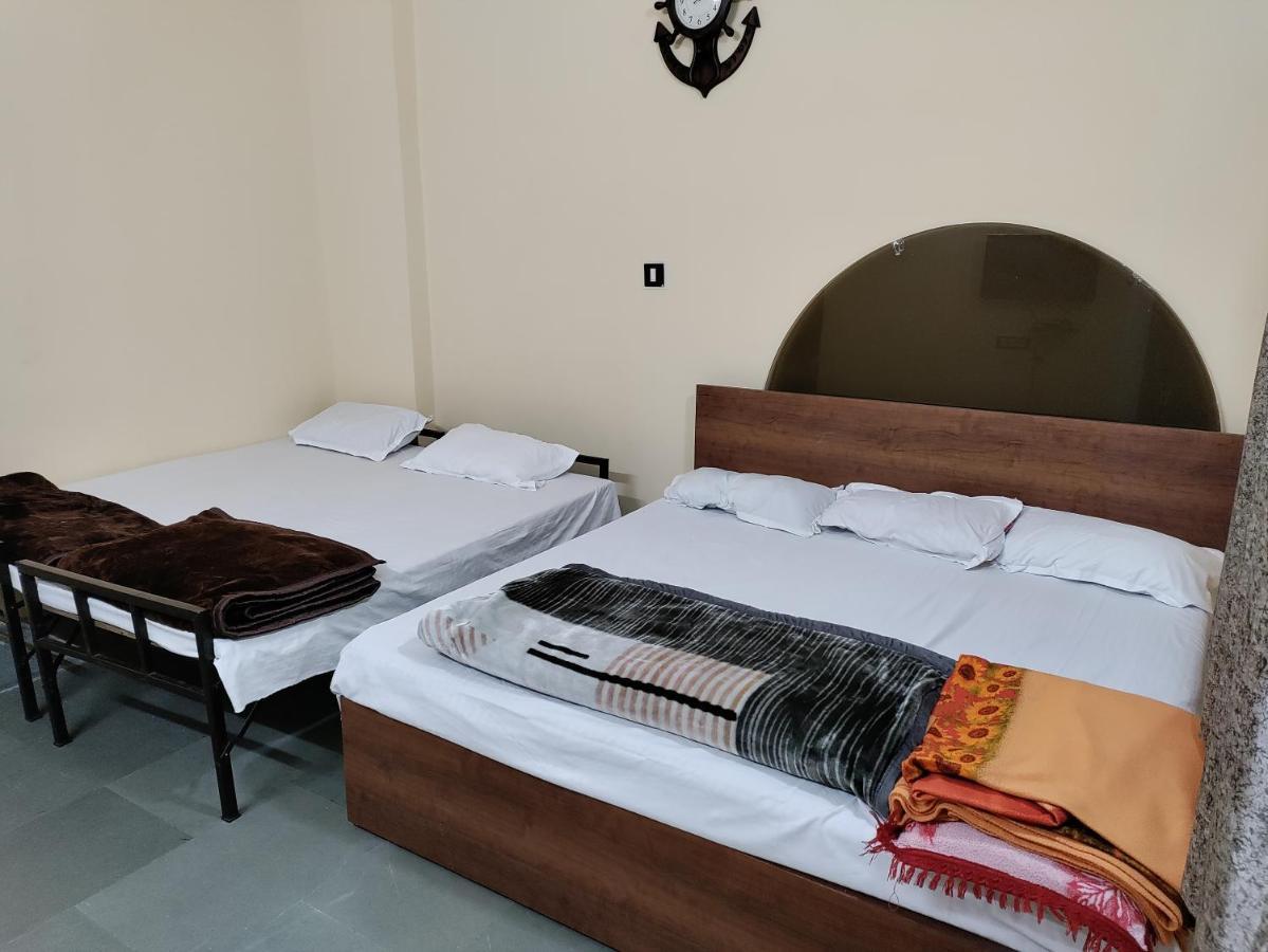 Ramashray Guest House Удджайн Экстерьер фото